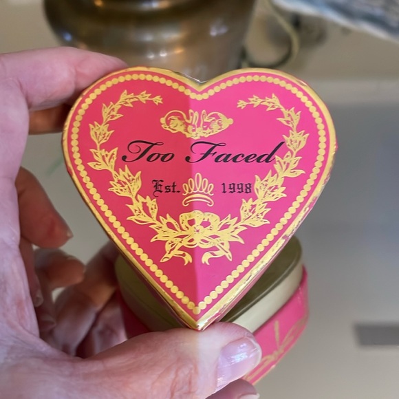 Too Faced Other - New Too Faced Sweethearts Perfect Flush Blush "Something About Berry"